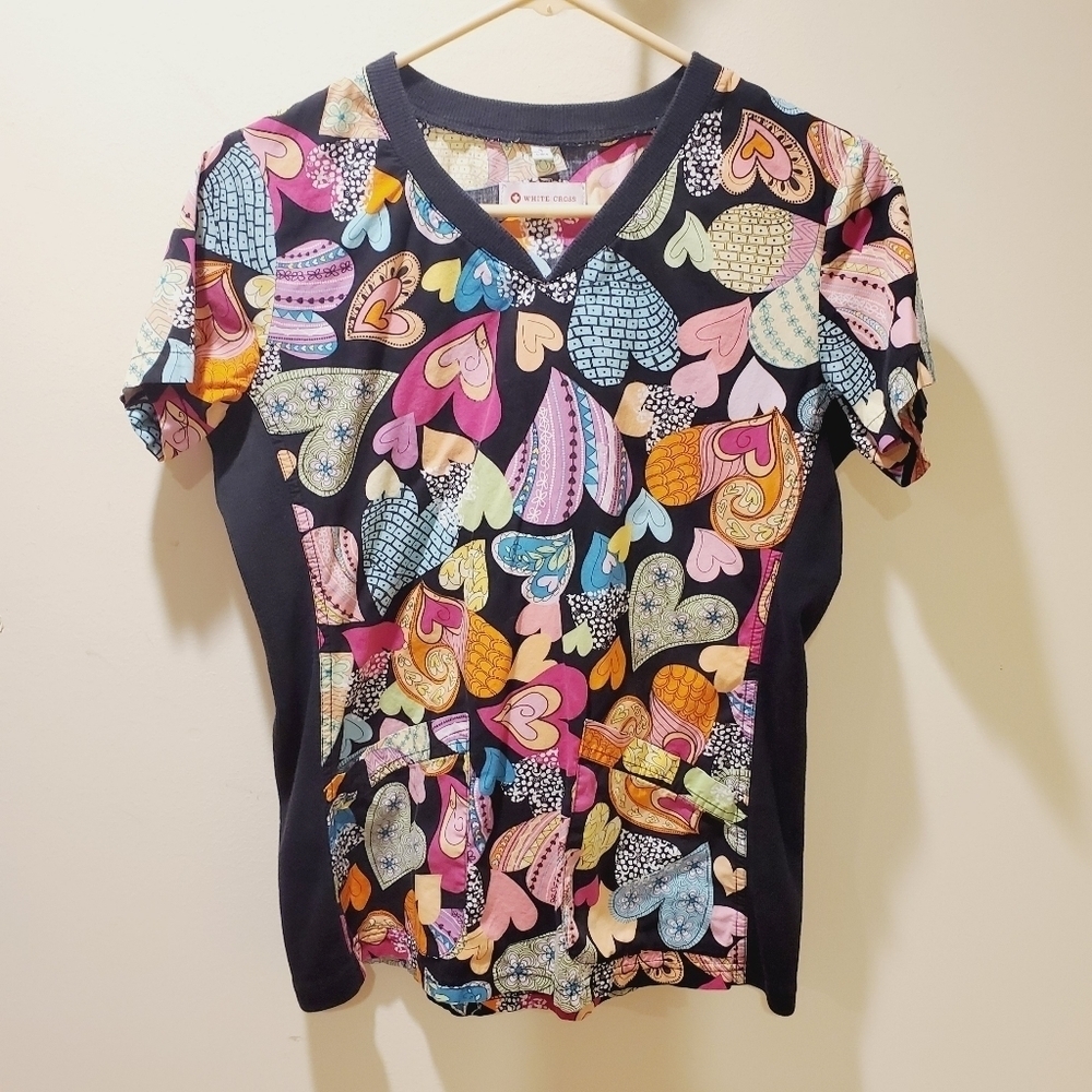 White cross women's Hearts  printed scrub top size S